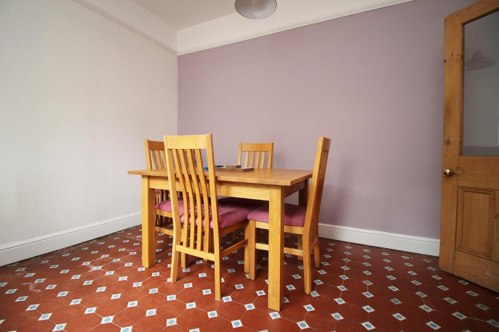 Quiet And Spacious 3 Bedroom Кардифф Экстерьер фото